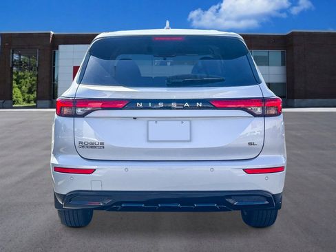 New 2026 Nissan Rogue SL AWD/4WD image 3