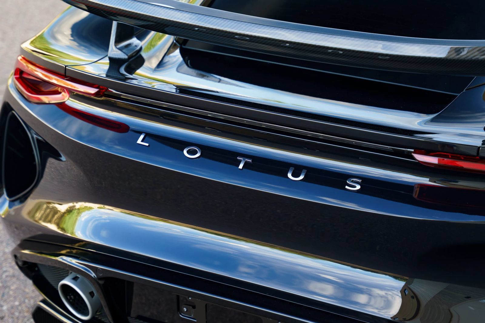 Used 2024 Lotus Emira First Edition RWD image 57