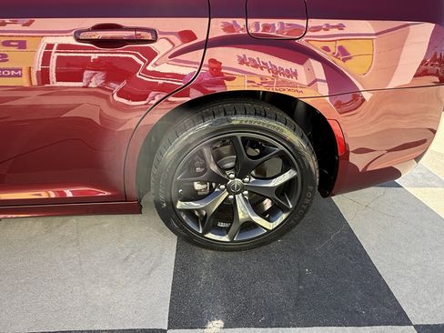 Used 2023 Chrysler 300 Touring L w/ Popular Equipment Group image 13