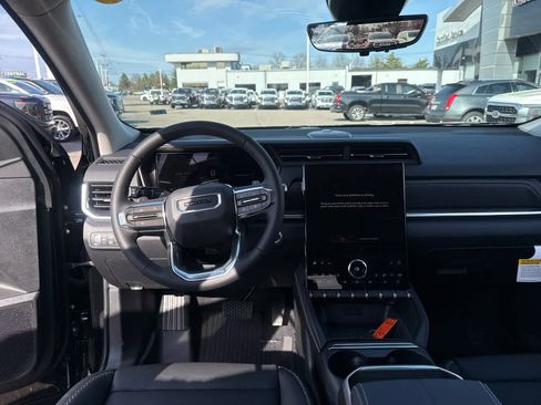 New 2026 GMC Terrain Denali w/ LPO, Floor Liner Package image 15