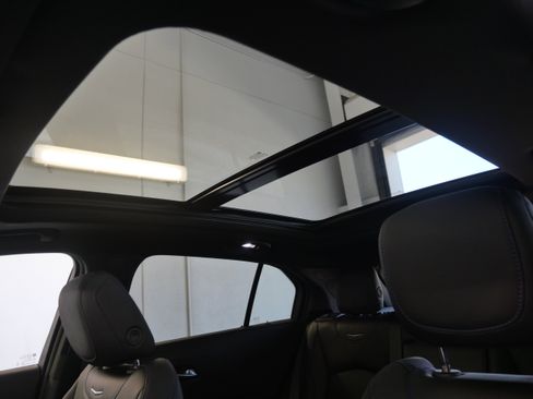 Used 2024 Cadillac XT4 Sport w/ Technology Package image 21