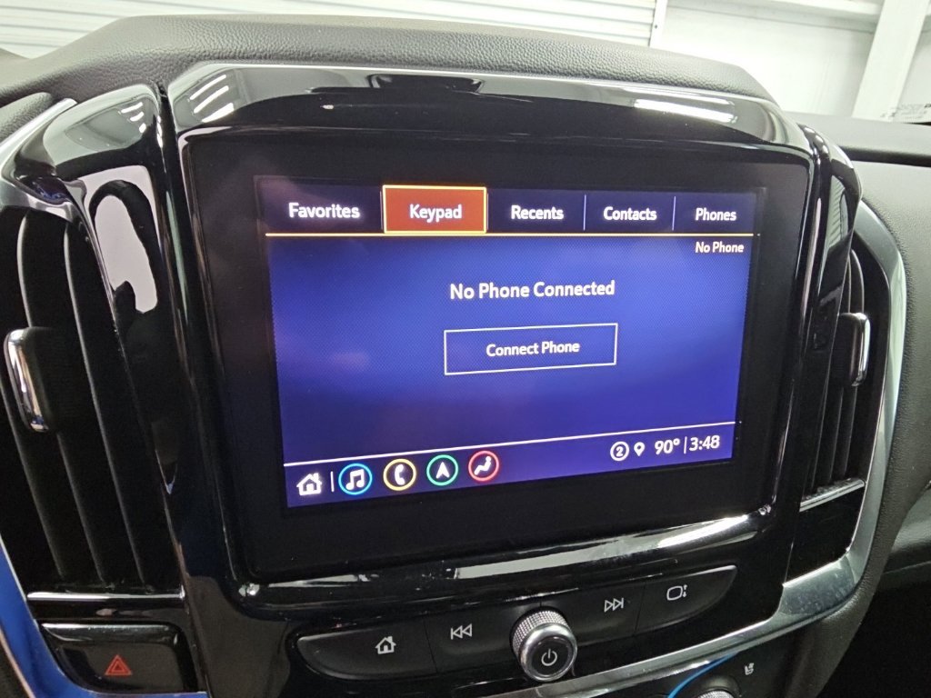 Used 2023 Chevrolet Traverse Premier FWD image 16