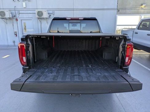 Used 2023 GMC Sierra 1500 SLT w/ SLT Premium Package AWD/4WD image 12