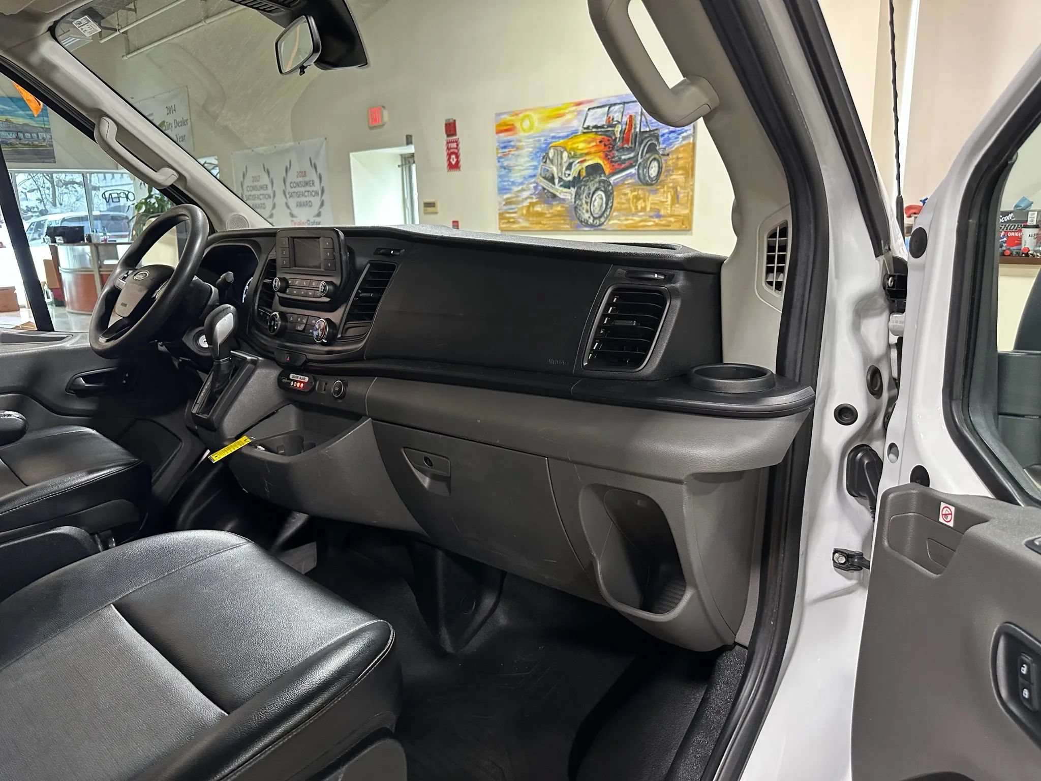 Used 2020 Ford Transit 150 Medium Roof RWD image 27
