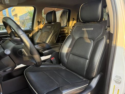 Used 2020 RAM 1500 Laramie RWD image 12