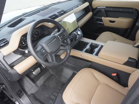 New 2026 Land Rover Defender 110 V8 image 17