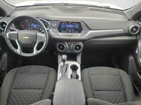 Used 2020 Chevrolet Blazer LT FWD image 17
