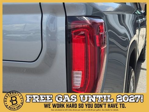 New 2026 GMC Sierra 1500 Denali w/ Denali Reserve Package AWD/4WD image 8