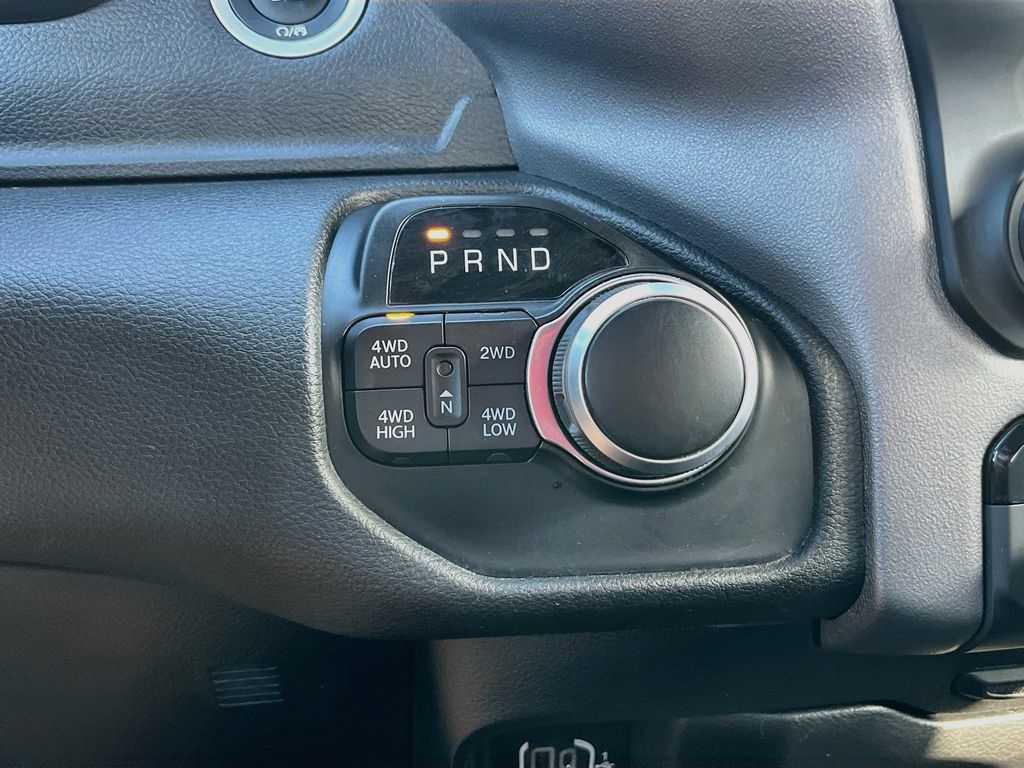 Used 2021 RAM 1500 Big Horn AWD/4WD image 16