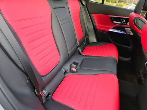 Used 2026 Mercedes-Benz GLC 300 image 21