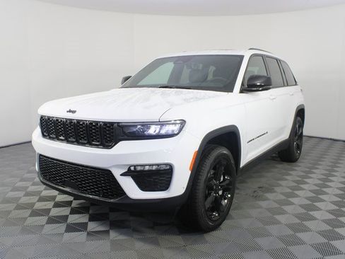 New 2025 Jeep Grand Cherokee Limited image 26