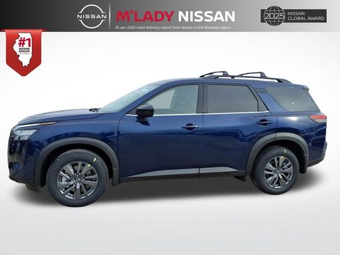 New 2026 Nissan Pathfinder SV image 4