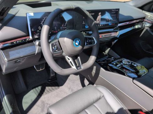 New 2027 BMW 550e xDrive w/ Executive Package AWD/4WD image 10