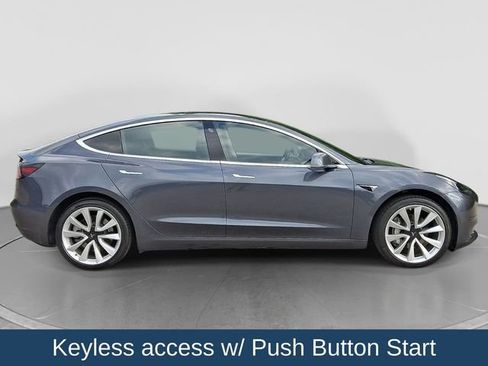 Used 2018 Tesla Model 3 Long Range RWD image 9