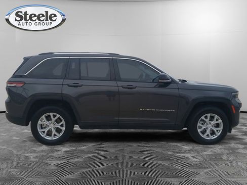 Used 2023 Jeep Grand Cherokee Limited w/ Trailer Tow Prep Group (B) image 6
