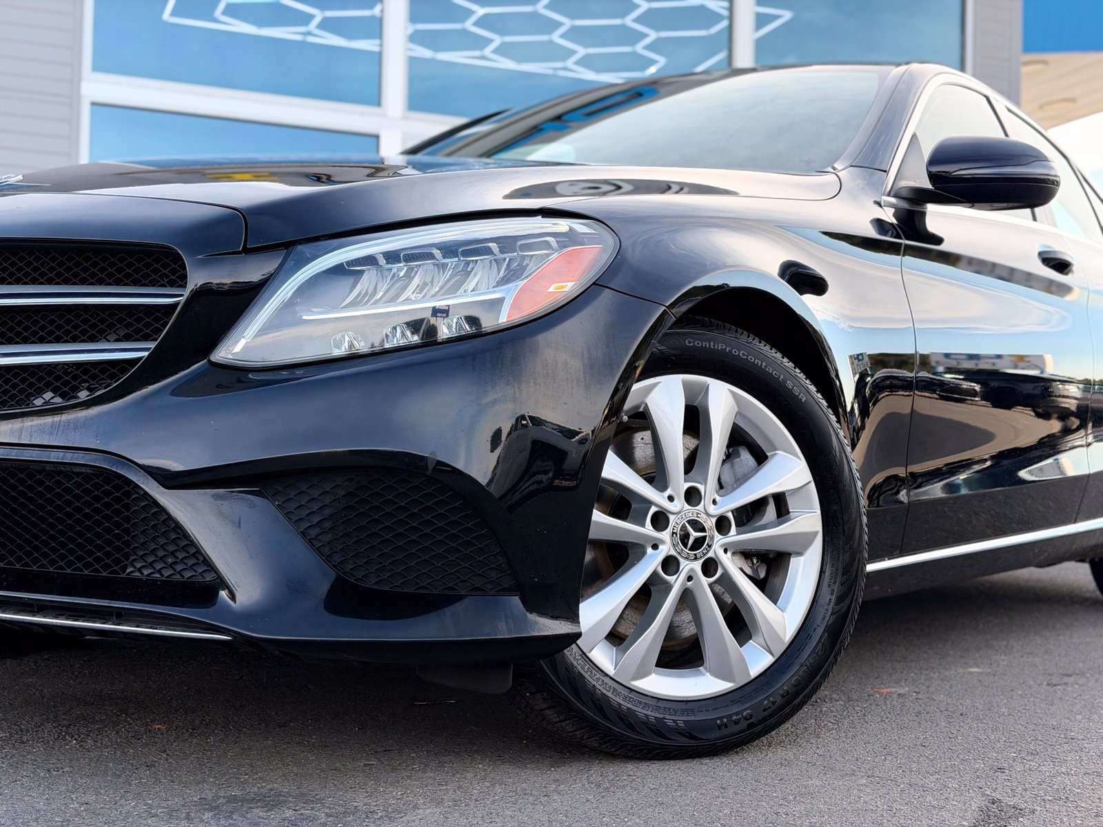 Used 2019 Mercedes-Benz C 300 Sedan image 4