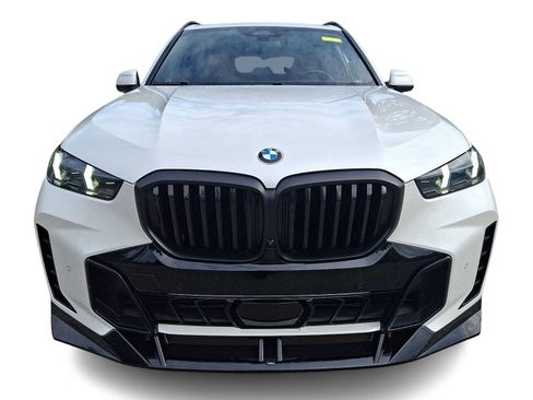 Used 2024 BMW X5 xDrive40i w/ M Sport Package AWD/4WD image 2