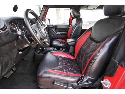 Used 2018 Jeep Wrangler Sport AWD/4WD image 6