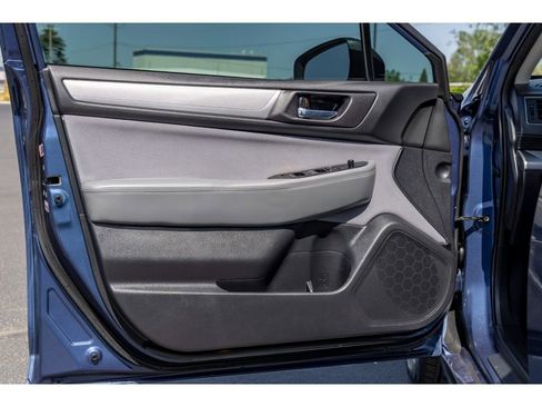 Used 2019 Subaru Legacy 2.5i Premium AWD/4WD image 18