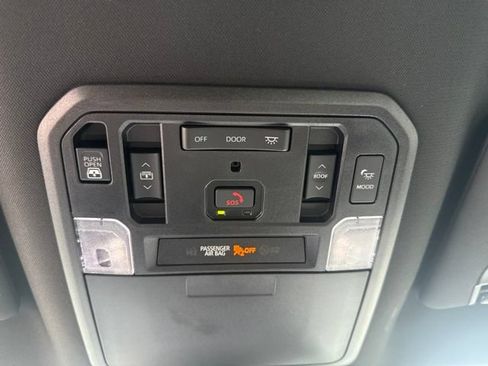 Used 2024 Toyota Tundra Capstone AWD/4WD image 37