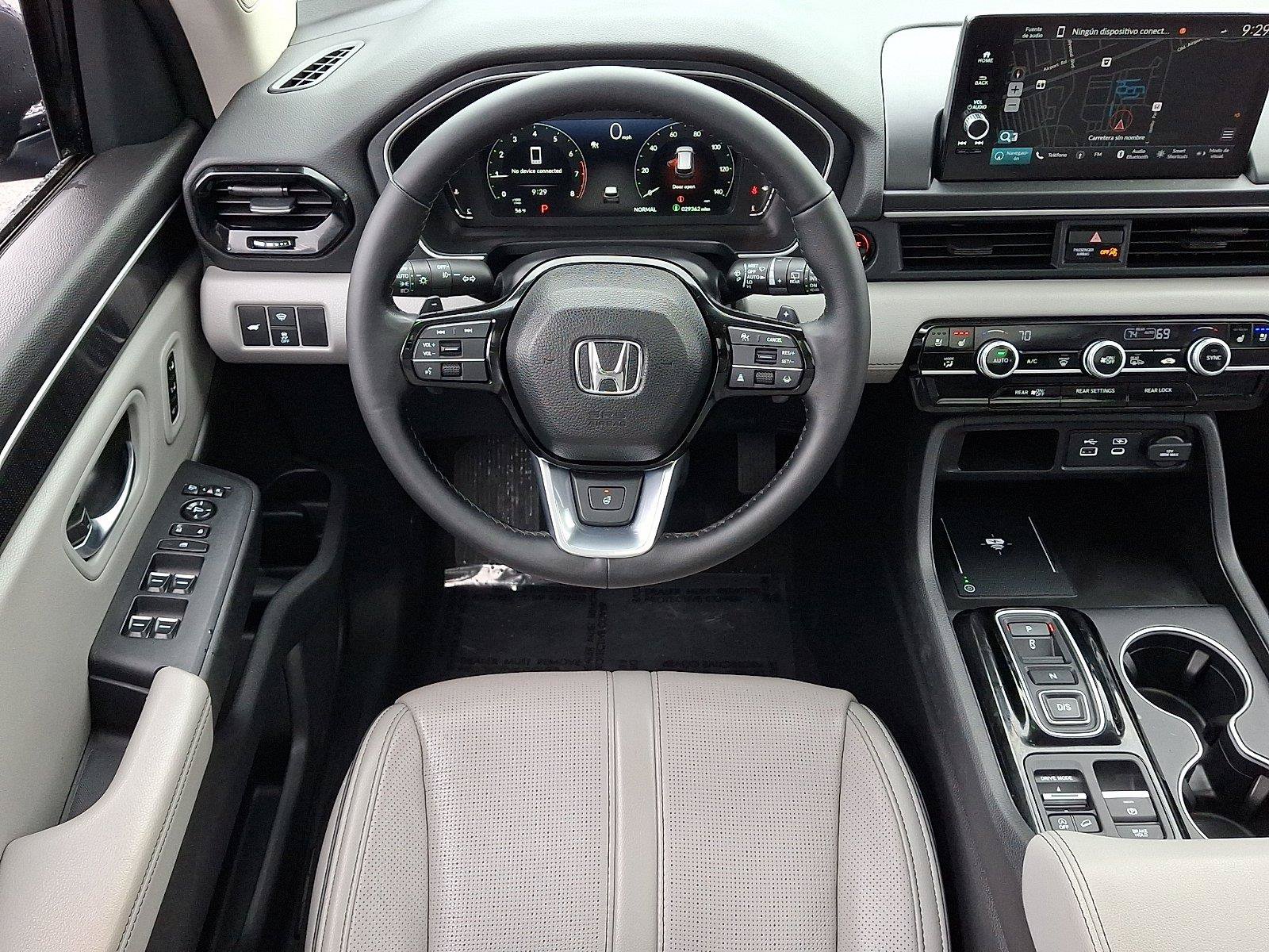 Used 2023 Honda Pilot Elite image 13