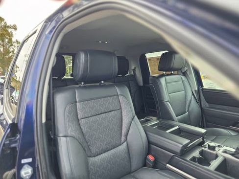 Used 2022 Toyota Tundra SR5 w/ SR5 Premium Package image 11