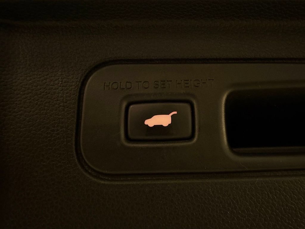 Used 2023 Honda Pilot TrailSport image 20