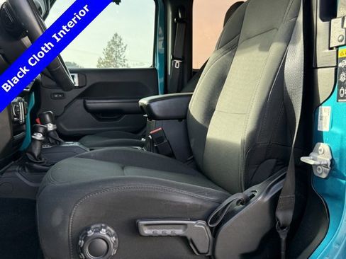 Used 2020 Jeep Wrangler Sport S image 2