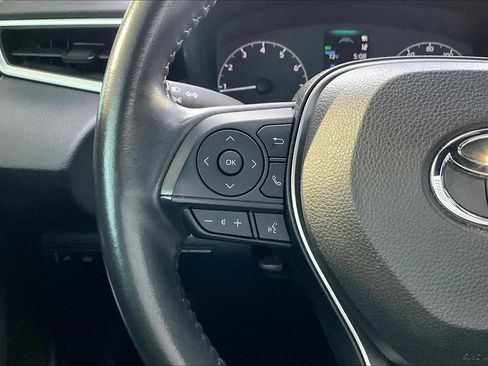 Used 2023 Toyota Corolla SE image 37