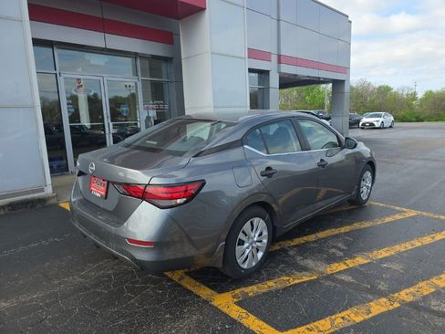 Certified 2025 Nissan Sentra S FWD image 3