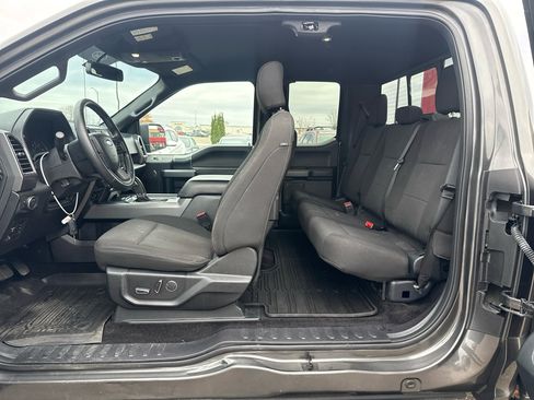 Used 2018 Ford F150 XLT w/ Equipment Group 302A Luxury image 26