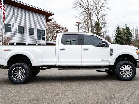 Used 2019 Ford F350 King Ranch w/ King Ranch Ultimate Package image 2