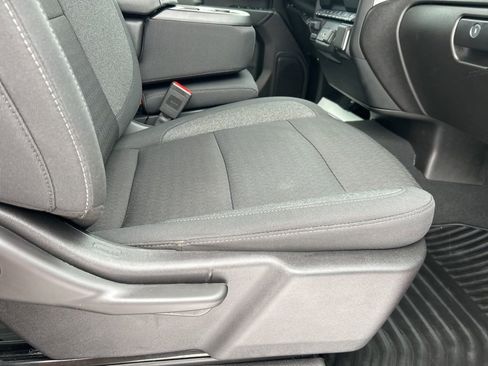 Used 2024 Chevrolet Silverado 2500 Custom w/ Custom Value Package image 19