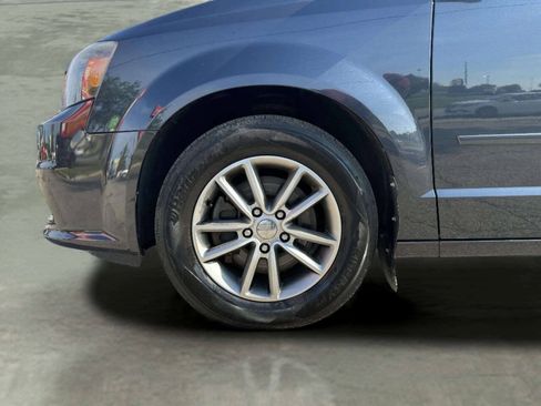 Used 2014 Dodge Grand Caravan R/T w/ Safety Sphere Group FWD image 36