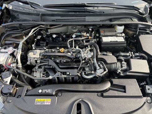 Used 2025 Toyota Corolla LE image 28