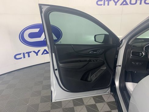 Used 2021 Chevrolet Equinox Premier w/ Redline Edition FWD image 12