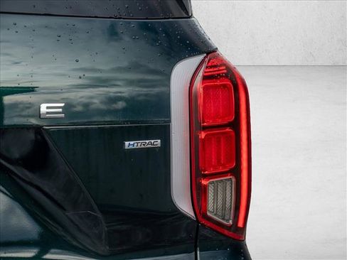 Used 2025 Hyundai Palisade Calligraphy image 16