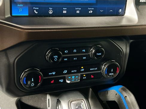 Used 2022 Ford Bronco Outer Banks AWD/4WD image 26