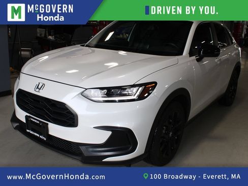Used 2025 Honda HR-V Sport image 1