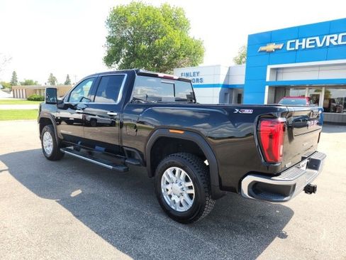 Used 2020 GMC Sierra 2500 SLT w/ SLT Premium Plus Package image 3