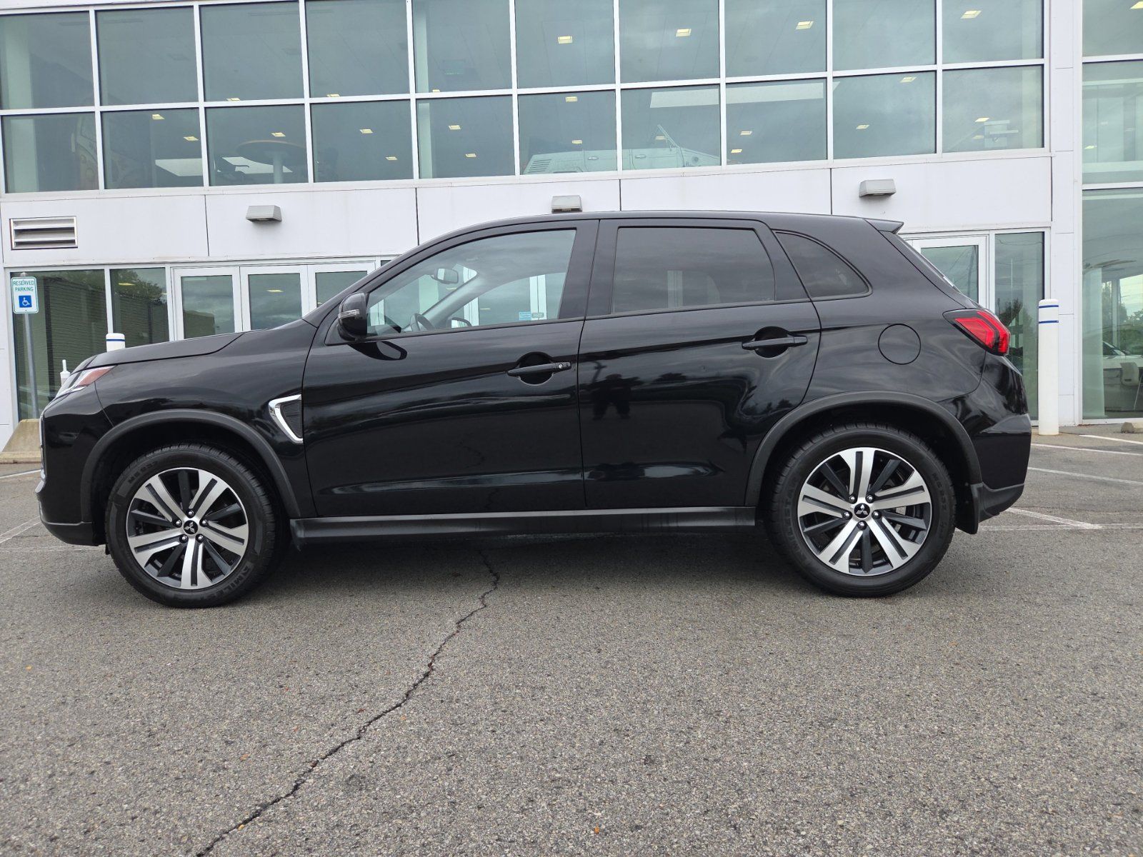 Used 2022 Mitsubishi Outlander Sport SE AWD/4WD image 13