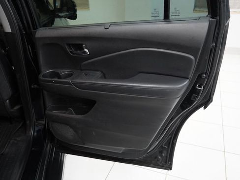 Used 2017 Honda Pilot Touring image 26