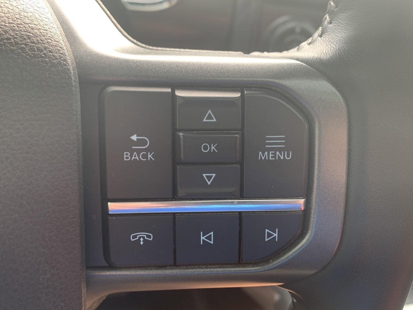 Used 2022 Ford F150 Lariat w/ Equipment Group 502A High AWD/4WD image 11