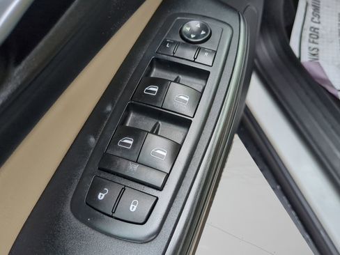 Used 2016 Jeep Cherokee Limited image 61