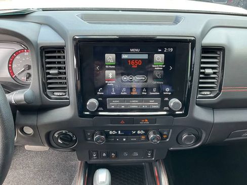 Used 2022 Nissan Frontier PRO-4X AWD/4WD image 13