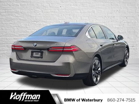 Used 2026 BMW 530i xDrive w/ Premium Package AWD/4WD image 5