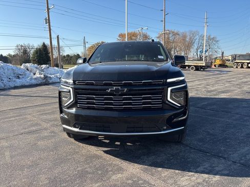 New 2025 Chevrolet Suburban High Country w/ LPO, Illumination Package image 2