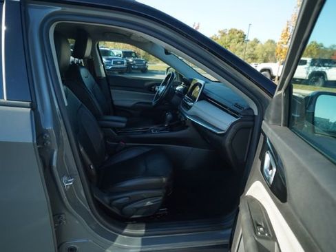 Used 2022 Jeep Compass Limited image 21