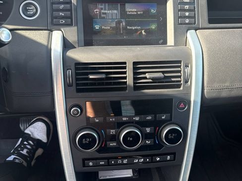 Used 2019 Land Rover Discovery Sport SE AWD/4WD image 22