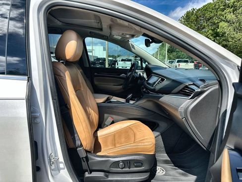 Certified 2018 Buick Enclave Premium w/ Experience Buick Package FWD image 28